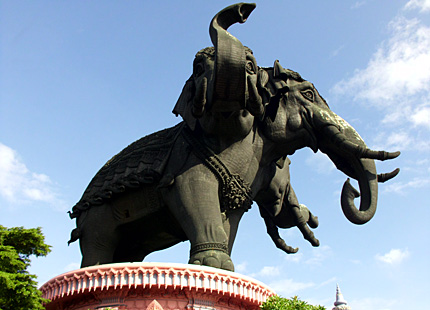 三頭象神博物館 The Erawan Museum